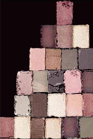 Maybelline New York The Blushed Nudes Eyeshadow Palette, 12 Highly Blendable Shades - Blush